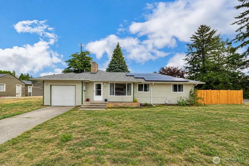9205 50th Avenue Ne, Marysville