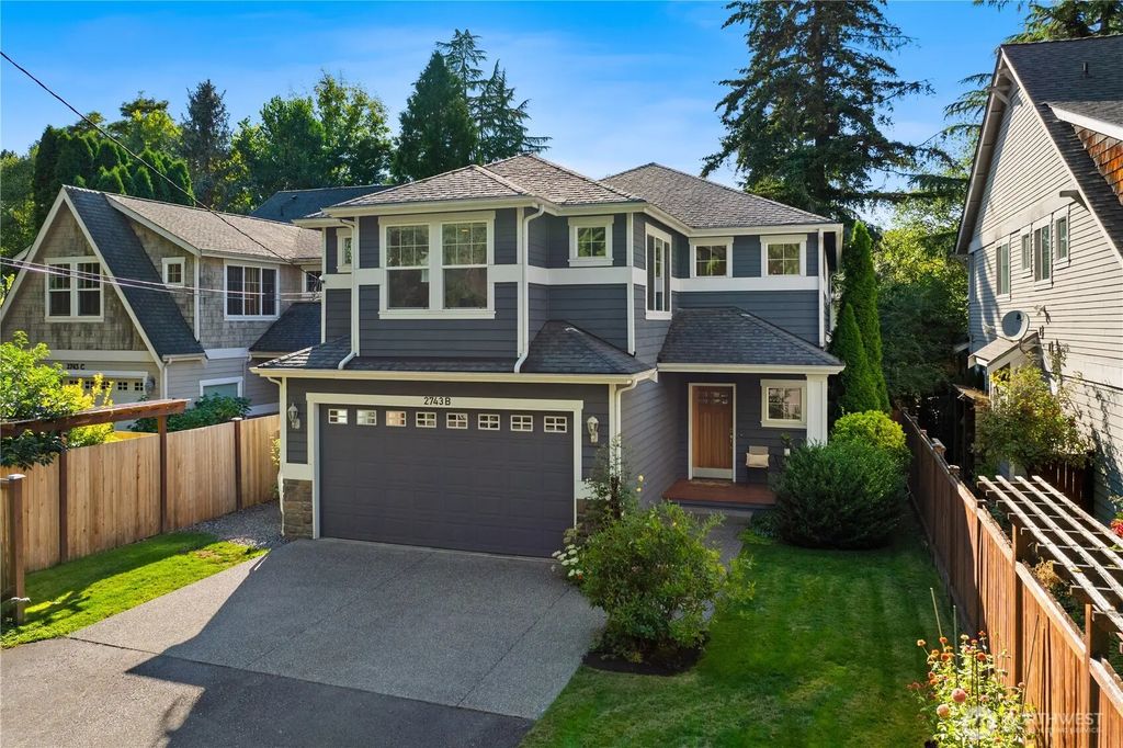 2743 Ne 103rd Street, Seattle