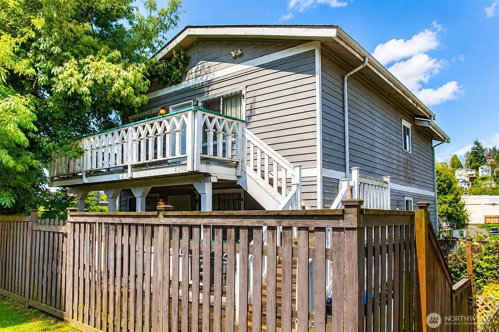 4209 37th Avenue S B, Seattle
