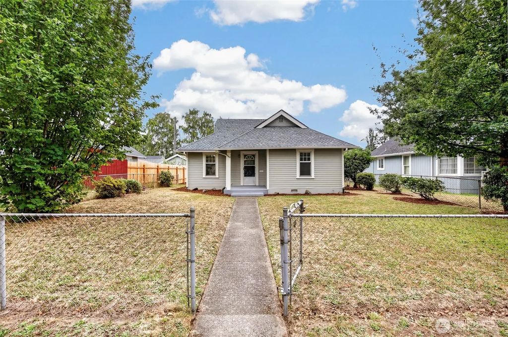 640 17th Avenue, Longview