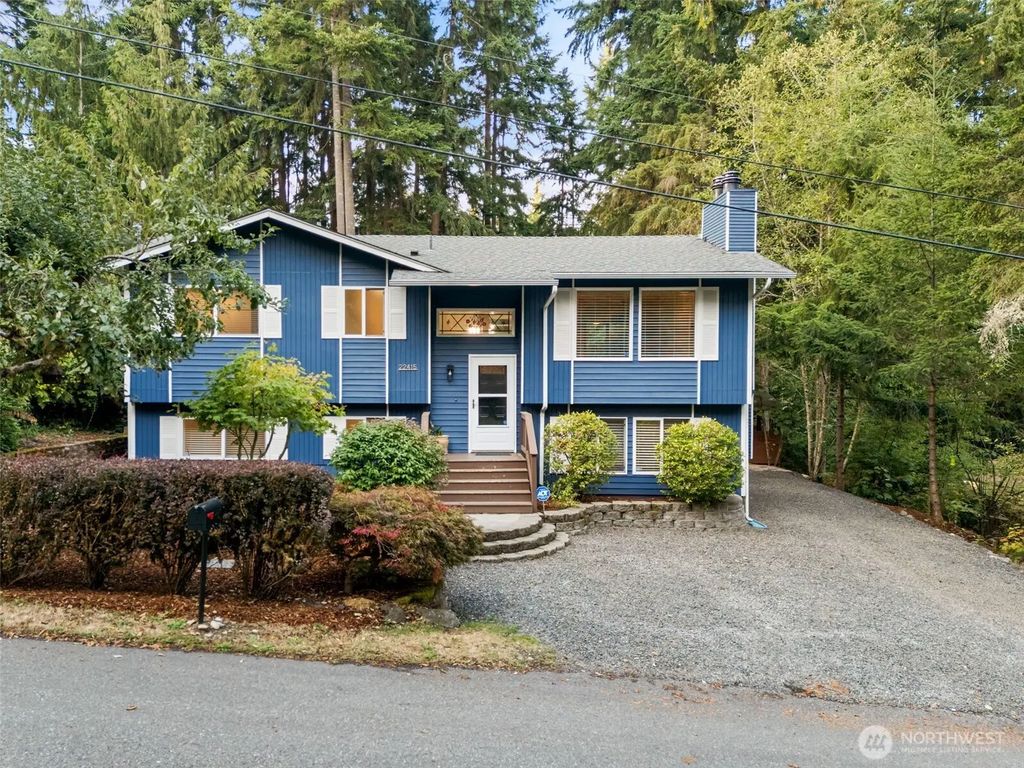 22415 Sunridge Way Ne, Poulsbo