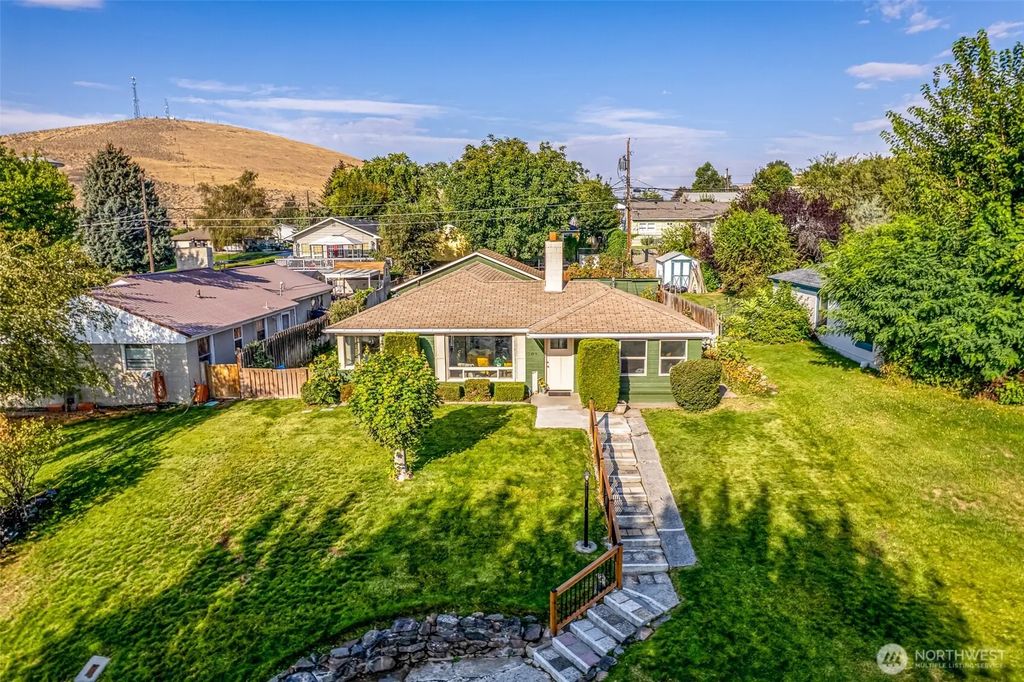 209 Maringo Road, Ephrata