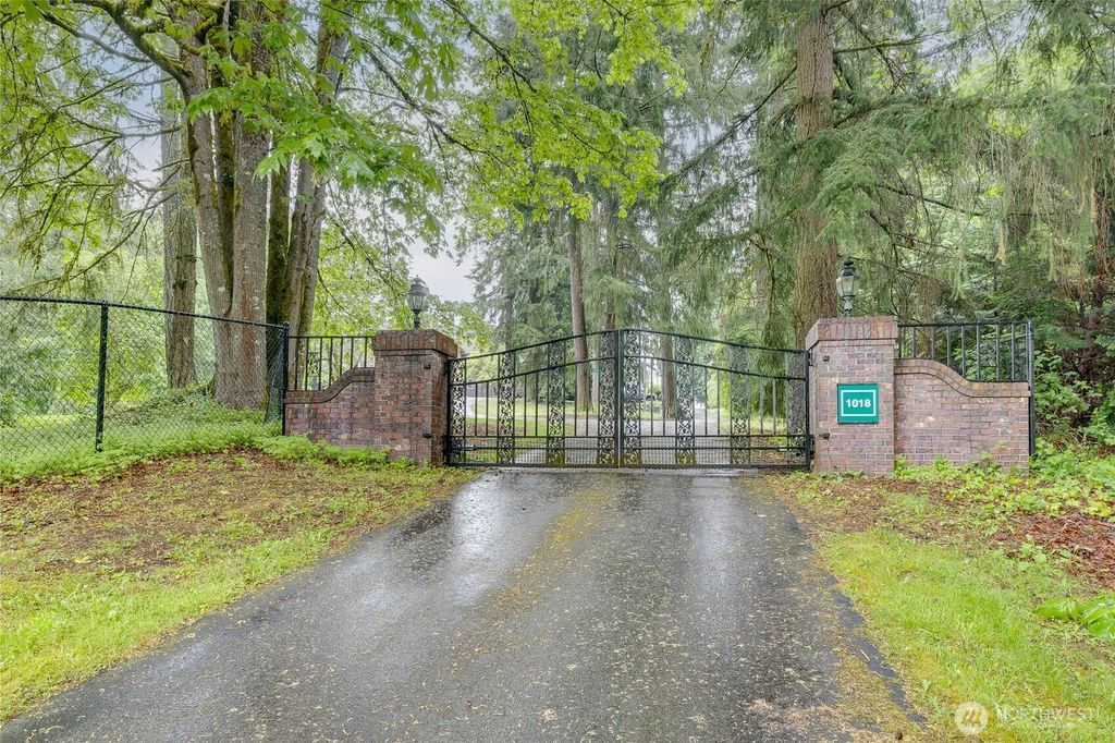 1018 254th Avenue Ne, Redmond