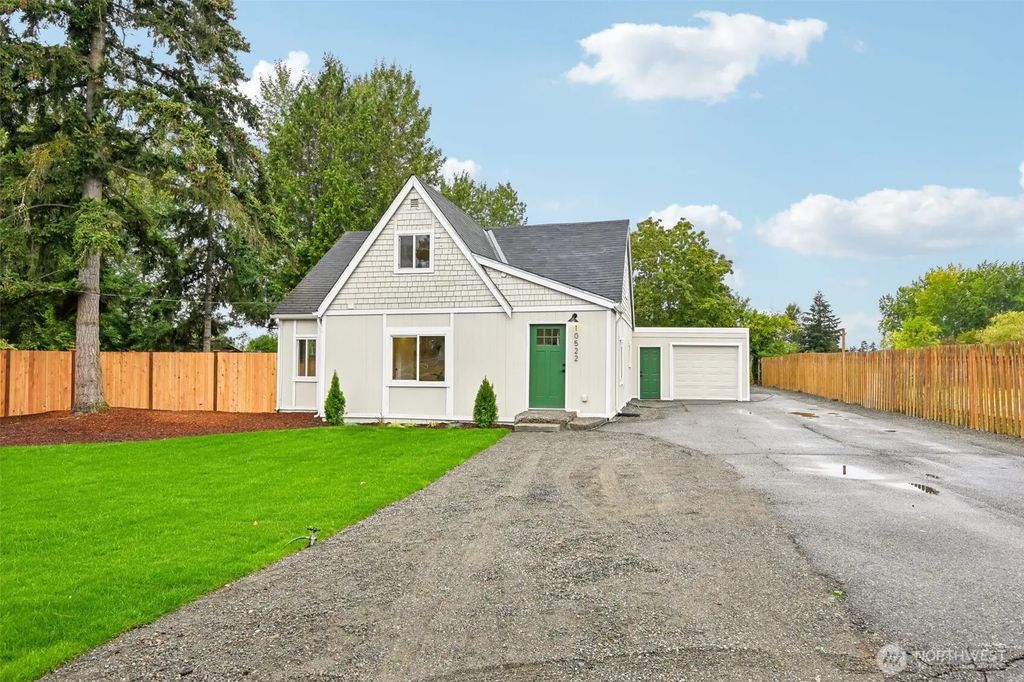 10522 22nd Avenue E, Tacoma