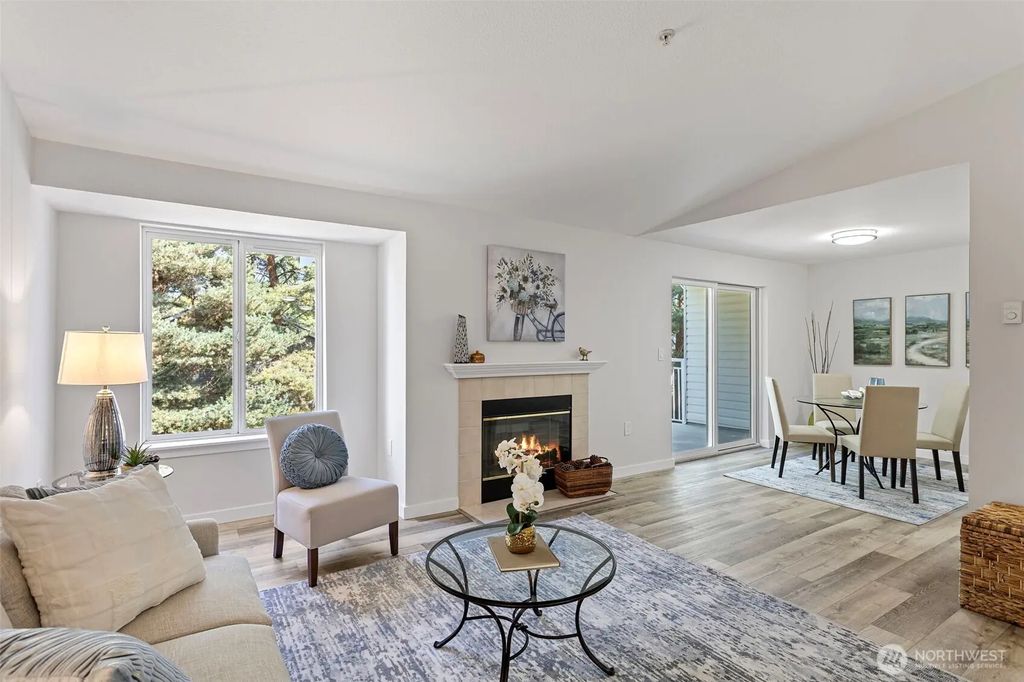 11002 Se Petrovitsky Road D302, Renton