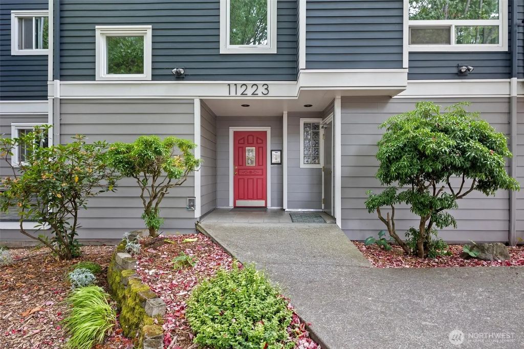 11223 Corliss Avenue N 301, Seattle
