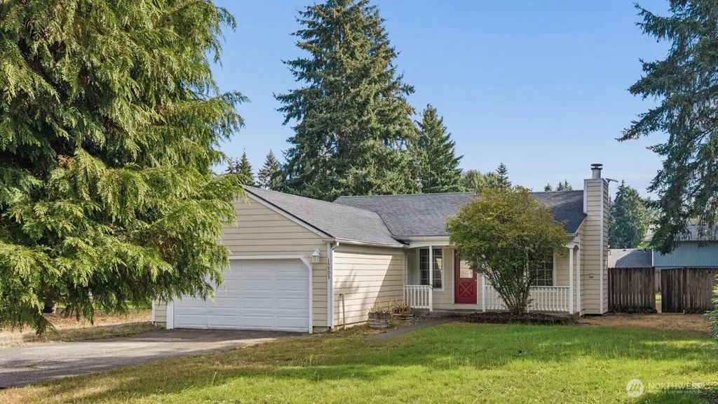 15903 95th Avenue Ct E, Puyallup
