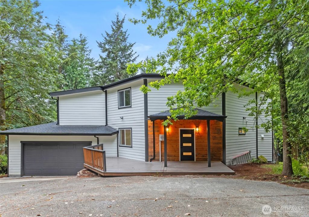 10953 N Madison Avenue Ne, Bainbridge Island