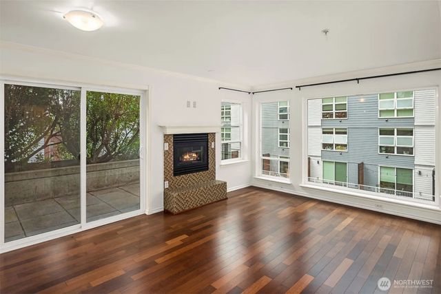 323 Queen Anne Avenue N 202, Seattle