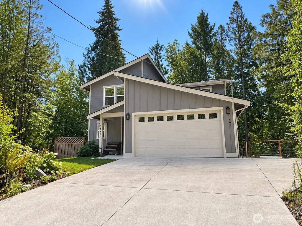1205 E Mcleod Road, Bellingham