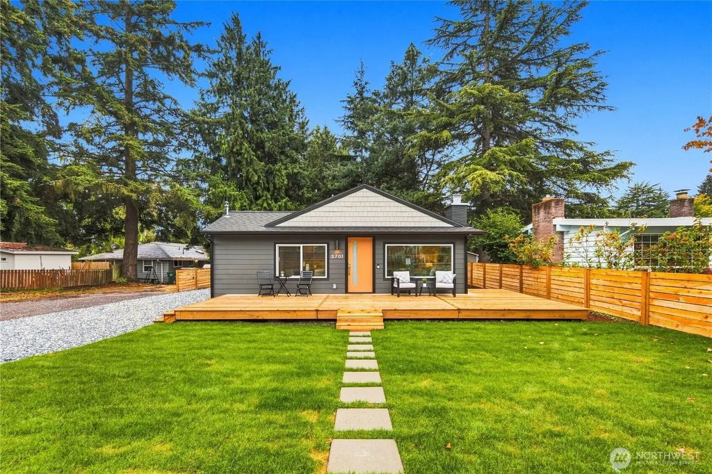 3701 Sw 105th Street, Seattle