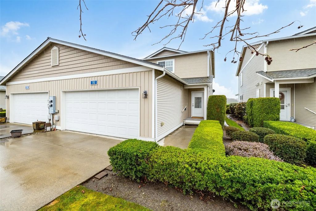 1182 Decatur Circle, Burlington