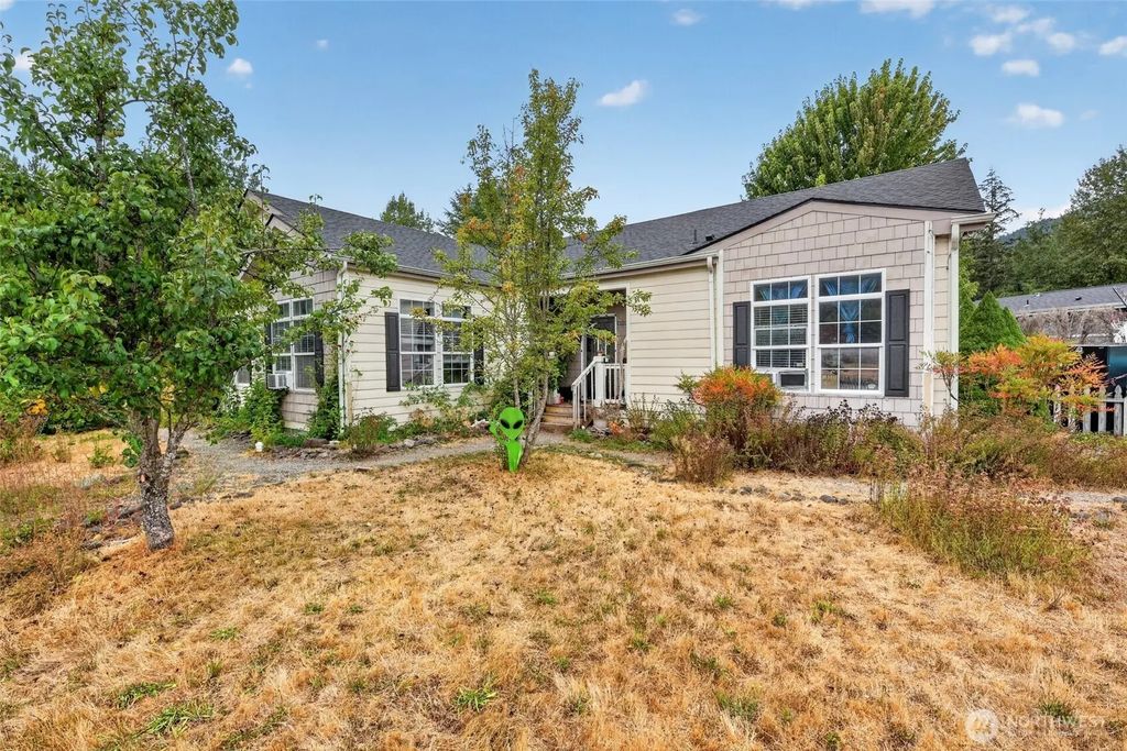 850 W Main Avenue, Morton