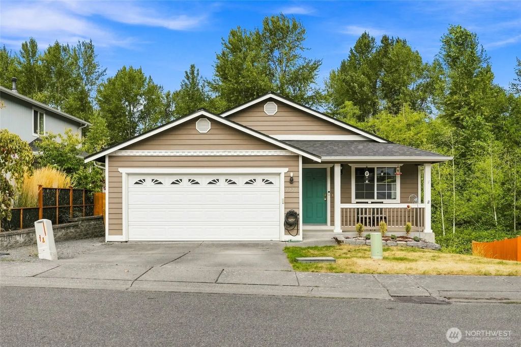 1220 N 12th Road, Mount Vernon