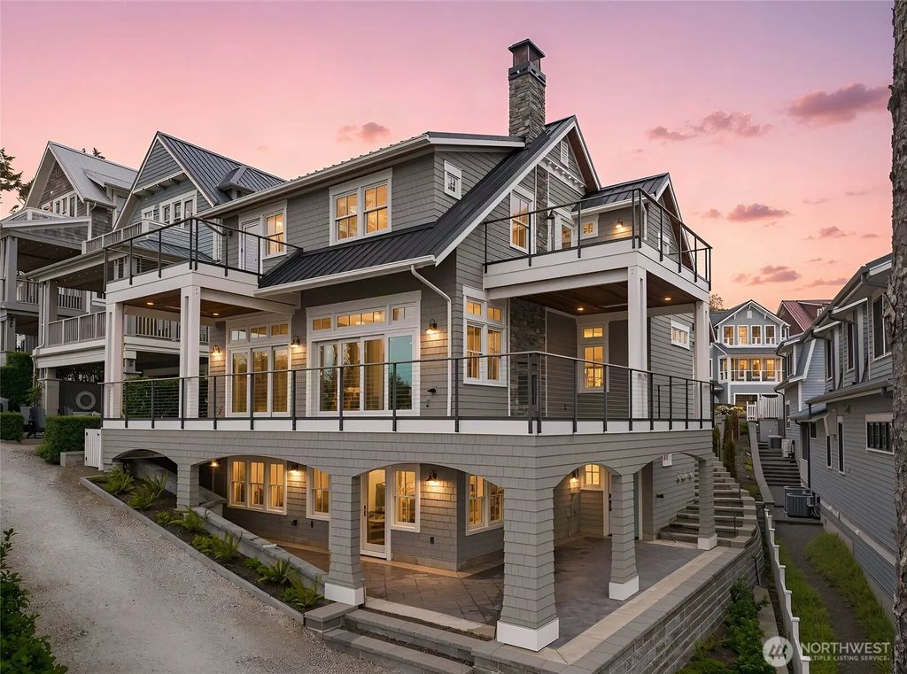 22 Seaside Lane, Pacific Beach