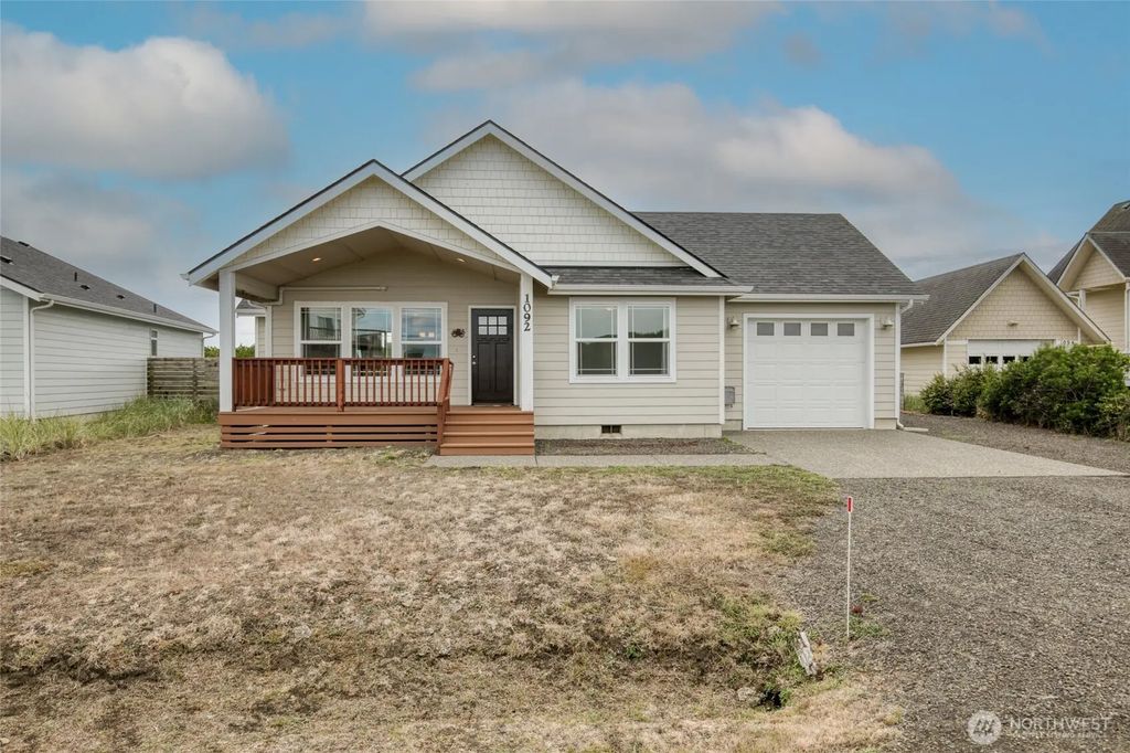 1092 Crestshire Loop Sw, Ocean Shores