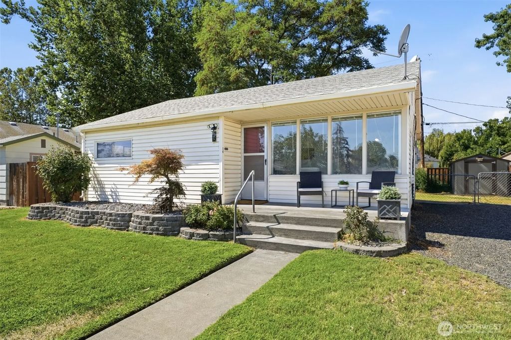 803 Smith Avenue, Richland