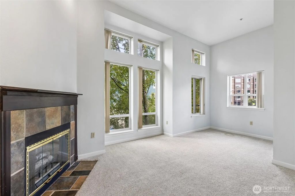 3028 Western Avenue 310, Seattle