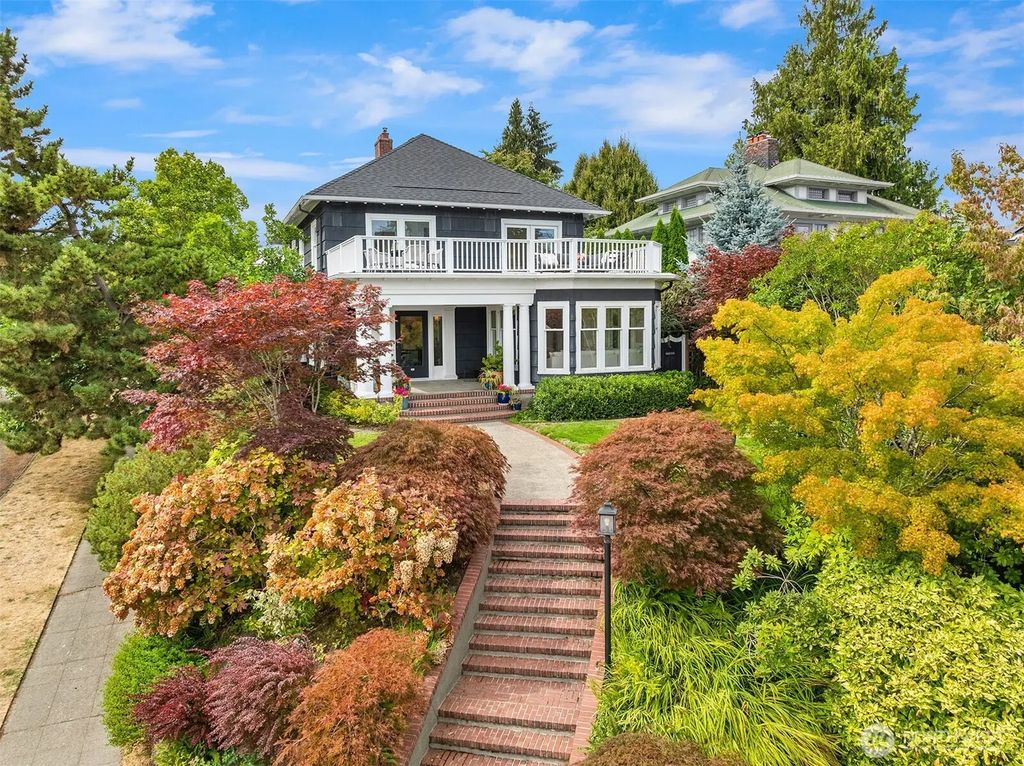 3247 Cascadia Avenue S, Seattle