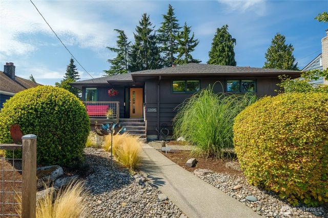 12015 Dayton Avenue N, Seattle