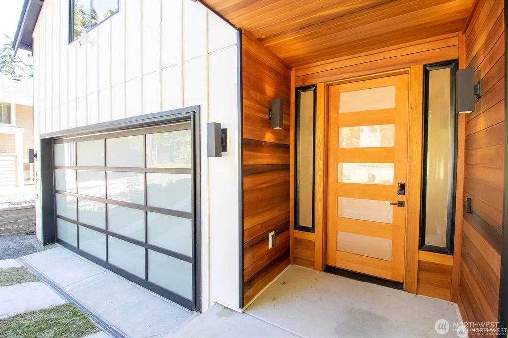 7912 140th Avenue Ne, Redmond
