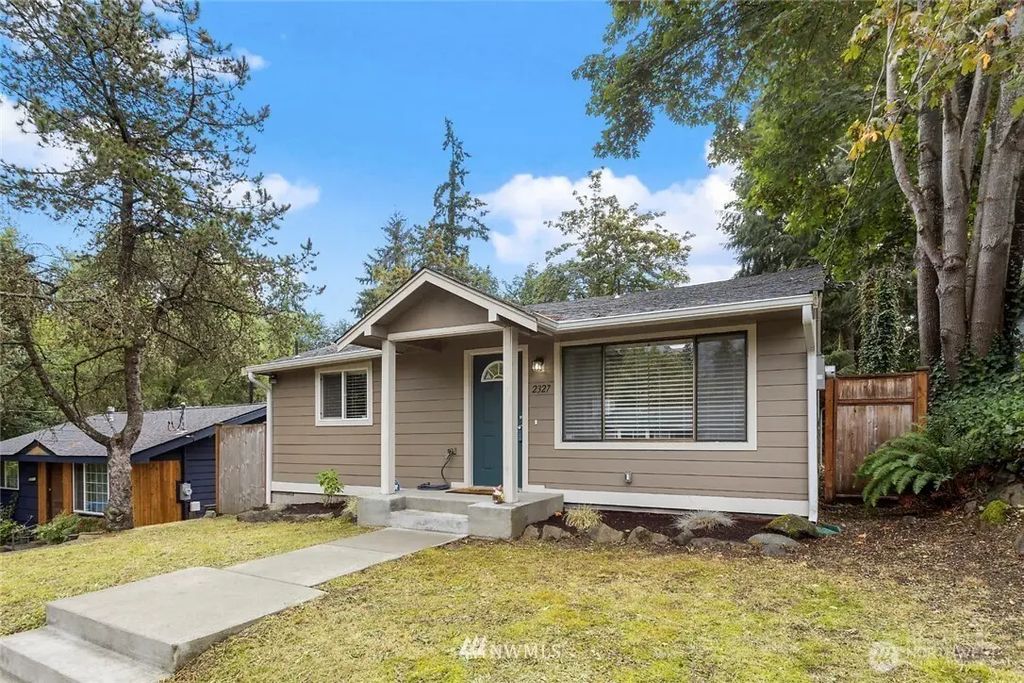 2327 Ne 86th Street, Seattle