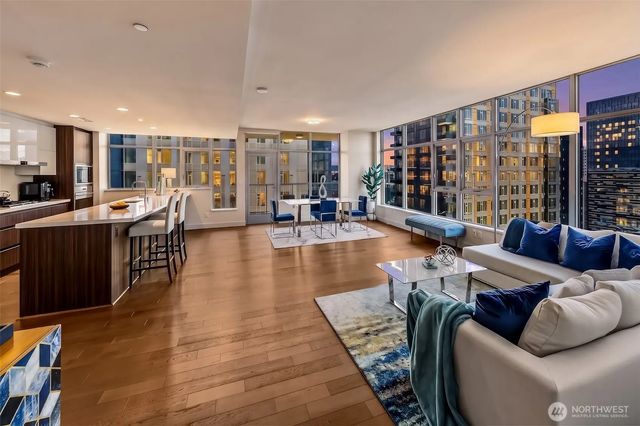 583 Battery Street 3701n, Seattle