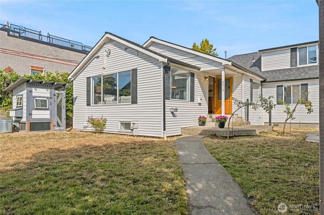 8012 25th Avenue Nw, Seattle
