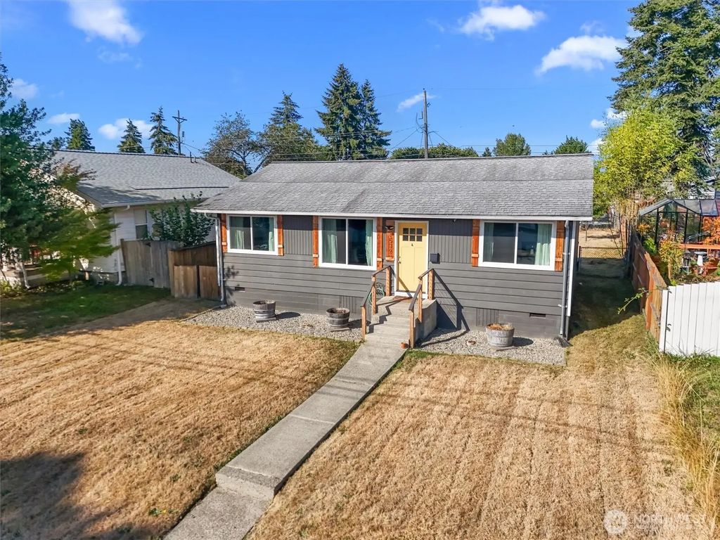 1532 S Prospect Street, Tacoma