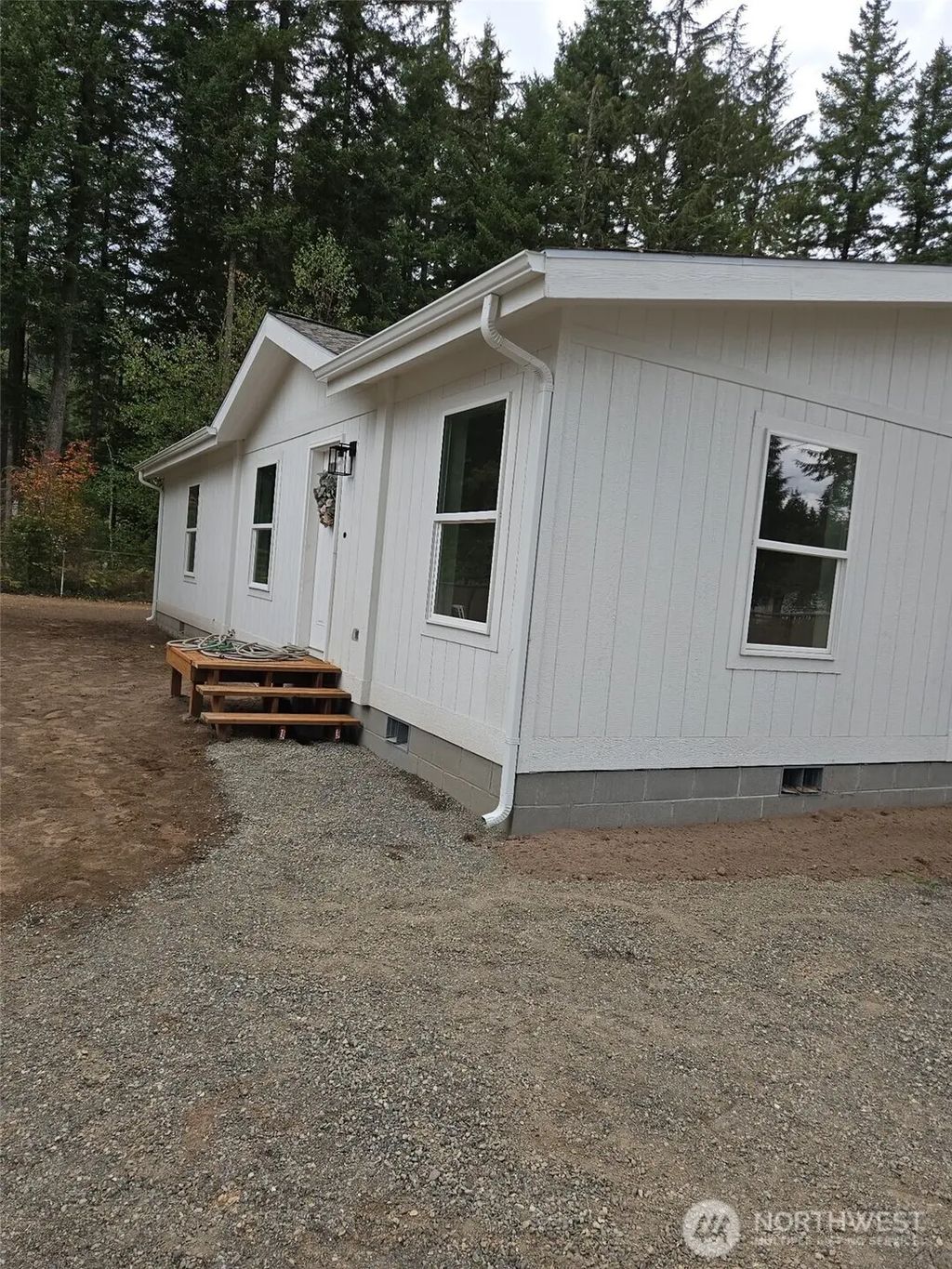 8597 Golden Valley Drive, Maple Falls