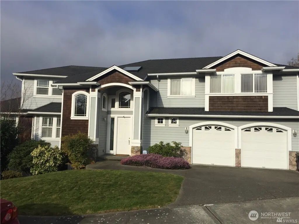 601 Bronson Place Ne, Renton