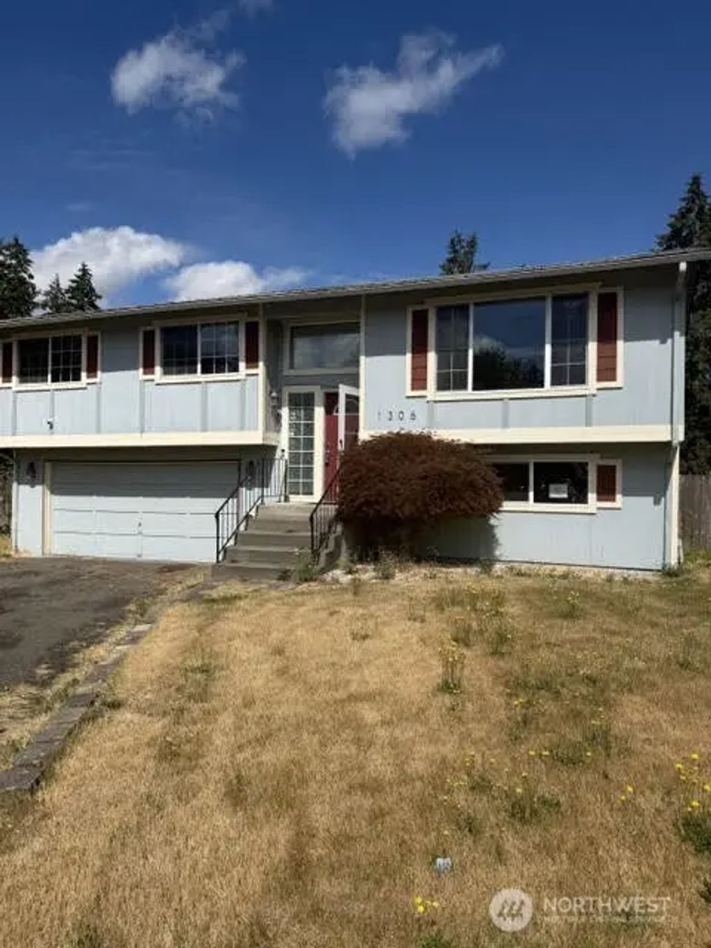 1306 Sherwood Court E, Tacoma