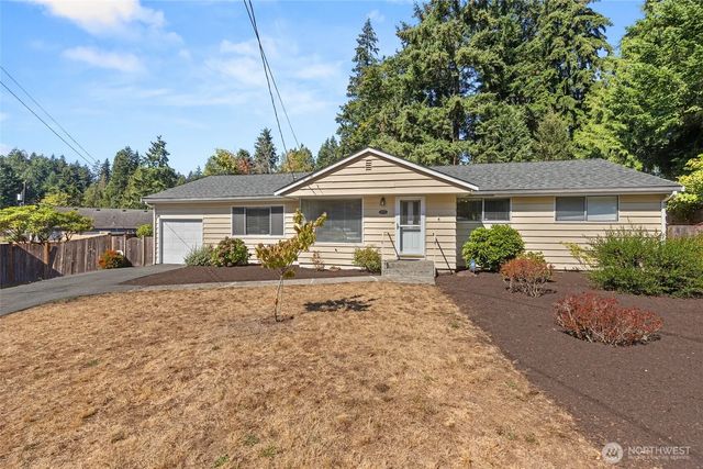 18521 36th Place Ne, Lake Forest Park