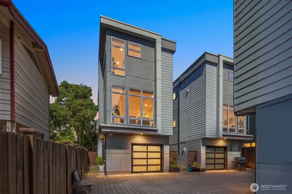 2450 Nw 61st Street, Seattle