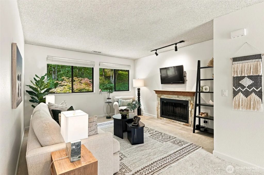 9918 Ne 144th Lane 406, Kirkland