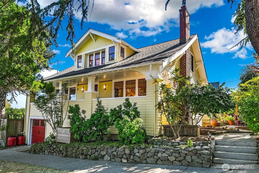 2502 18th Avenue S, Seattle