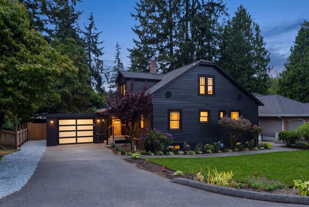 3513 Ne 187th Court, Lake Forest Park