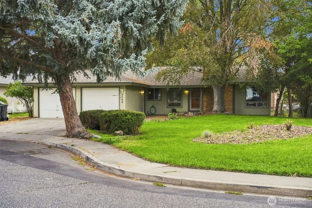 2109 Briarwood Court, Richland