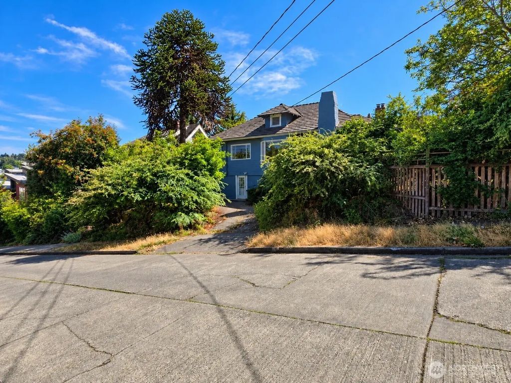 3456 23rd Avenue W, Seattle