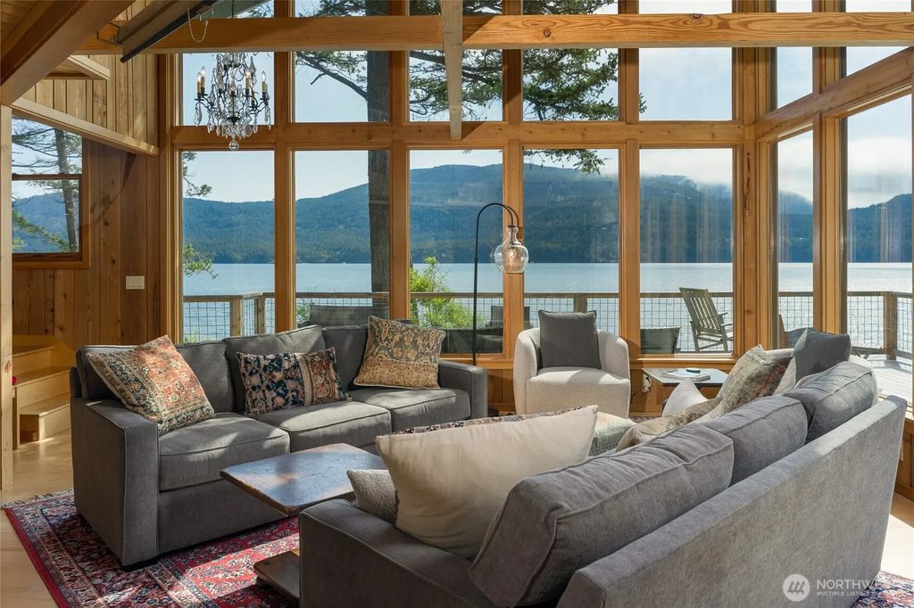 122 Lohman Lane, Orcas Island