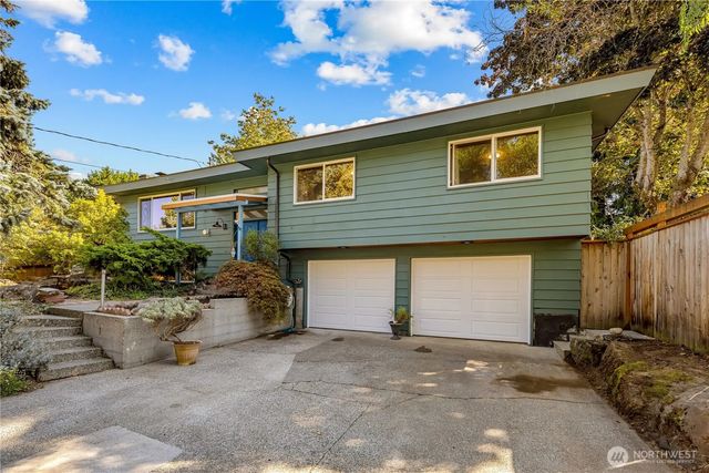 1216 Dayton Ave Ne, Renton