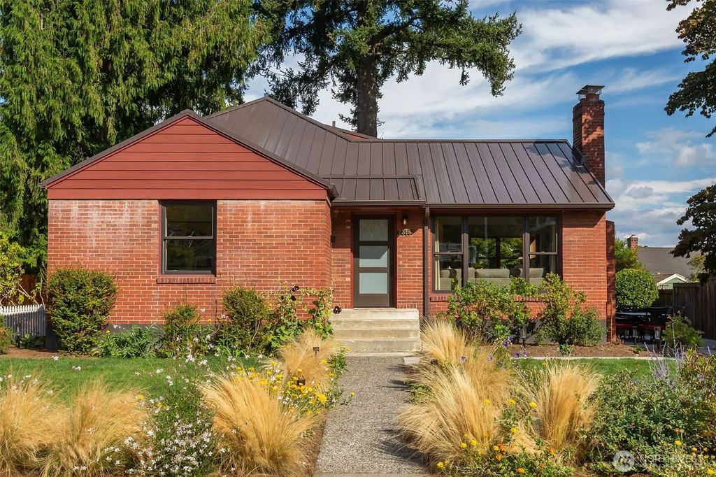 7318 54th Avenue Ne, Seattle