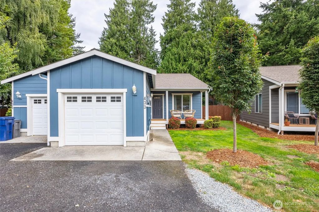 433 Oak Hill Lane, Burlington