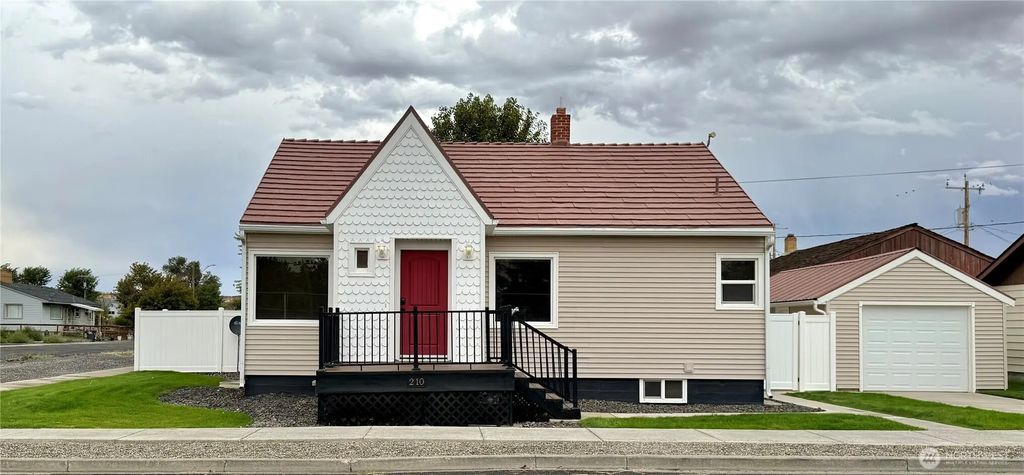 210 W 4th Avenue, Odessa