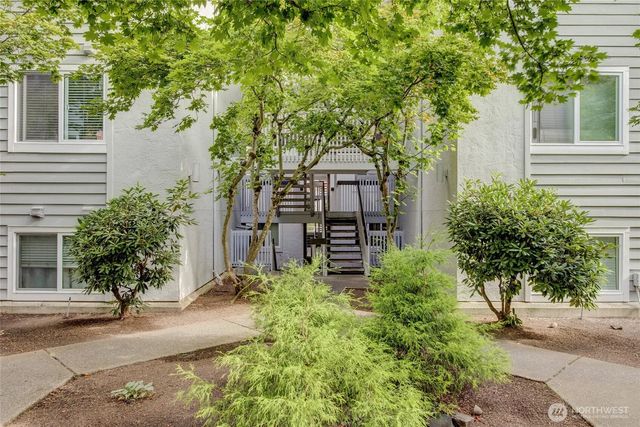 6700 Ne 182nd Street B202, Kenmore