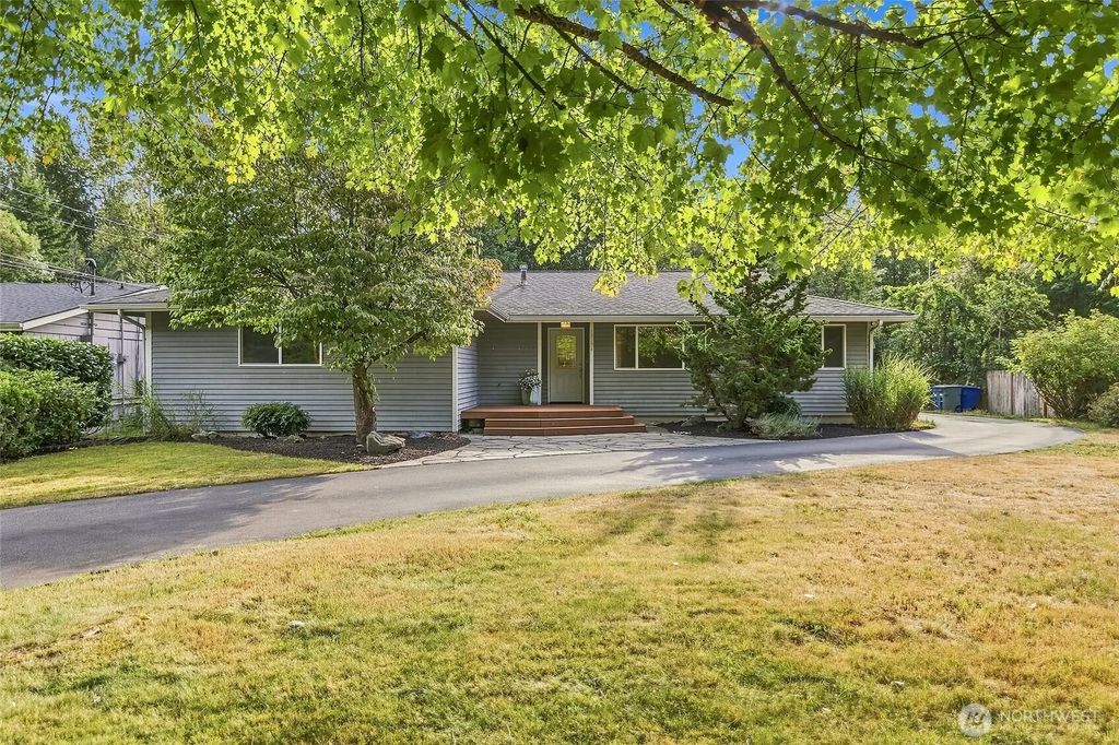 18724 80th Avenue Ne, Kenmore