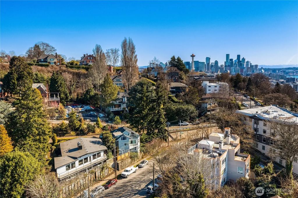 1115 8th Avenue W, Seattle