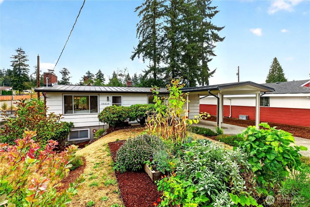 13812 9th Place S, Burien