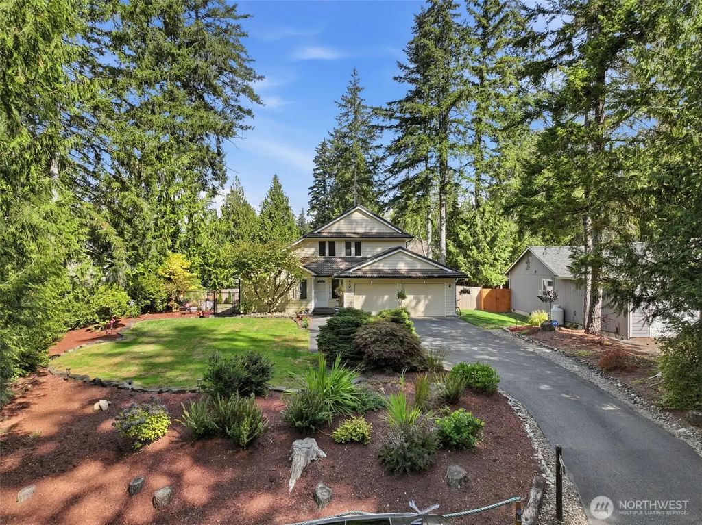 240 E Channel Drive, Allyn