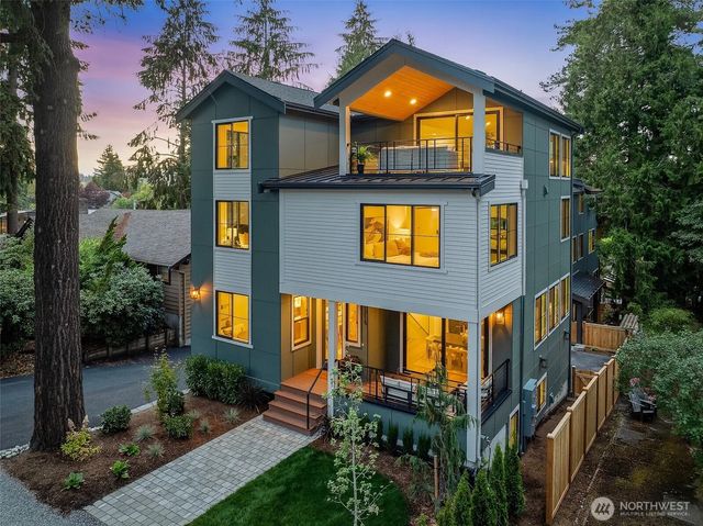 1218 Ne 103rd Street, Seattle